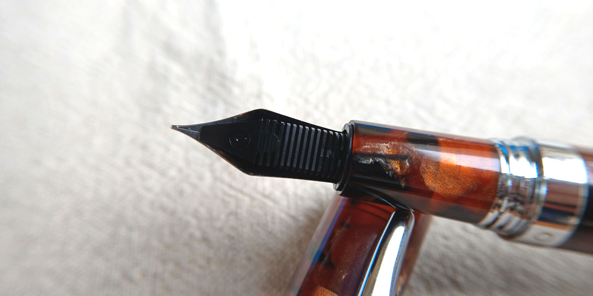 好一个姹紫嫣红campomarzio赛璐珞钢笔简评